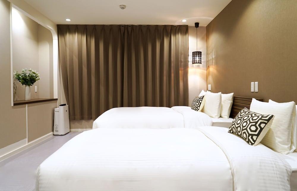 Hotel 88 Shinsaibashi Osaka Exterior photo